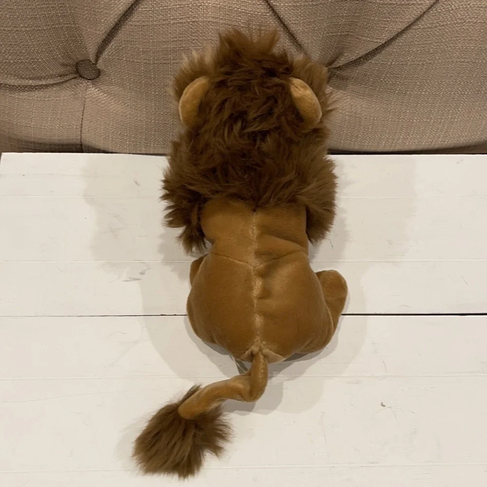 Lion Stuffed Animal 8”